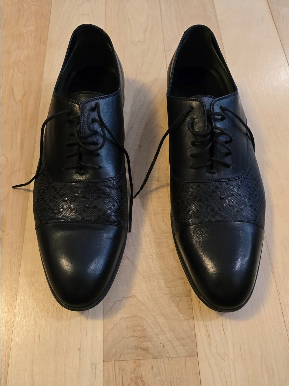 Like-new Gucci Tillman Diamante Cap Toe Oxford